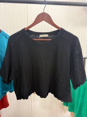 Rae Mode Relaxed Black Crop Regan Tee